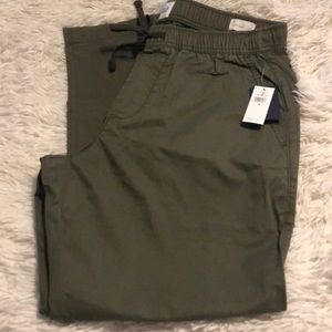NWT Gap Easy Pant